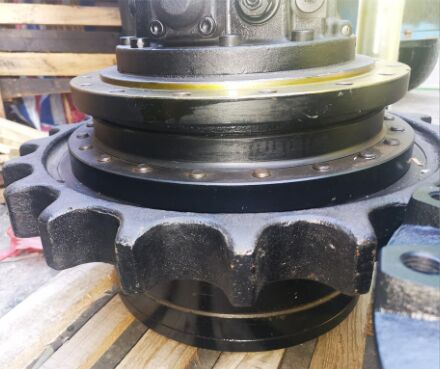 EX160-5 Финальный привод для экскаватора Hitachi Запчасти 4359799 Аксиально-поршневой мотор