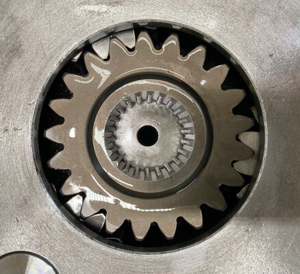 R480-9 R520-9 Колесная коробка передач для экскаватора Hyundai 390B-12100 Колесная коробка передач с вращающимся уменьшением